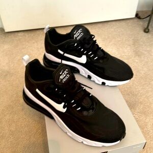 Men’s Nike air 70 react size 10.5